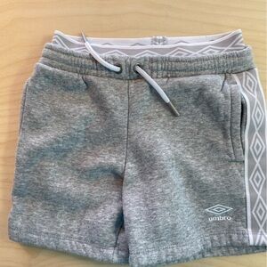 Umbro Athletic Shorts size Youth Small(6/6X) (EK)